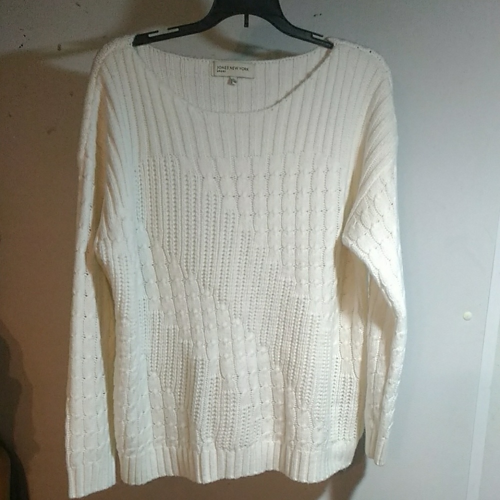Jones New York sport sweater white